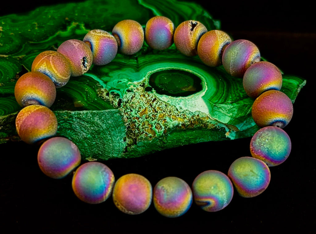 Peacock Rainbow Druzy Agate Bracelet – Titanium Coated 10mm Beads | Stretch Fit | Iridescent Statement Jewelry