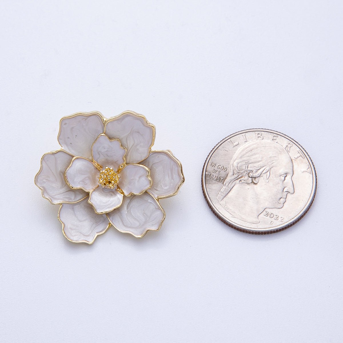 Gold 25.3mm x 31mm White Glitter Enamel Flower Pin Brooch | BH-119