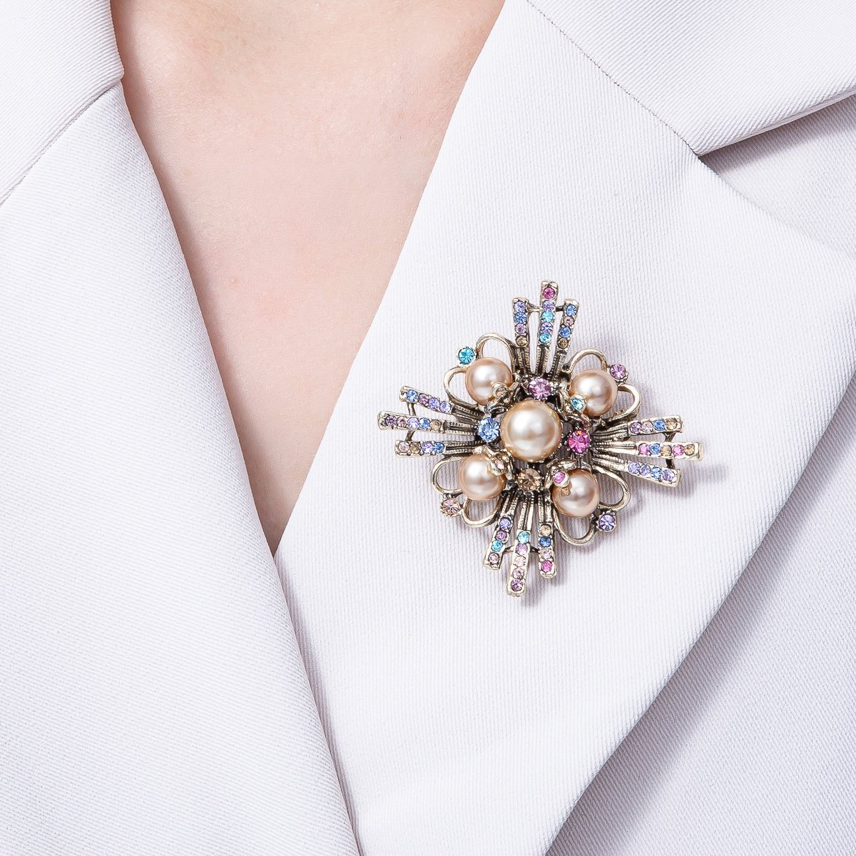 Multicolor Crystal & Pearl Rhombus Brooch